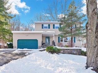 6 Arlington Dr, Monroe, NY 10950