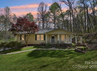 53 Haly Ho Dr, Candler, NC 28715