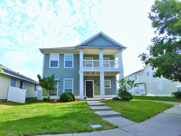 1941 Saint Simons St, Aubrey, TX 76227