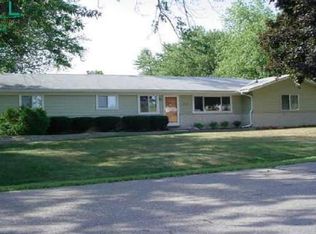 111 Hart Dr, Troy, MI 48098