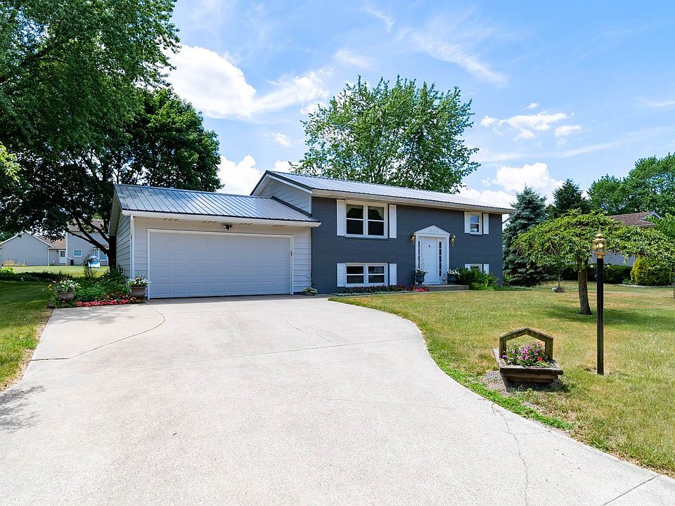 1st image of 22410 Briarhill Dr