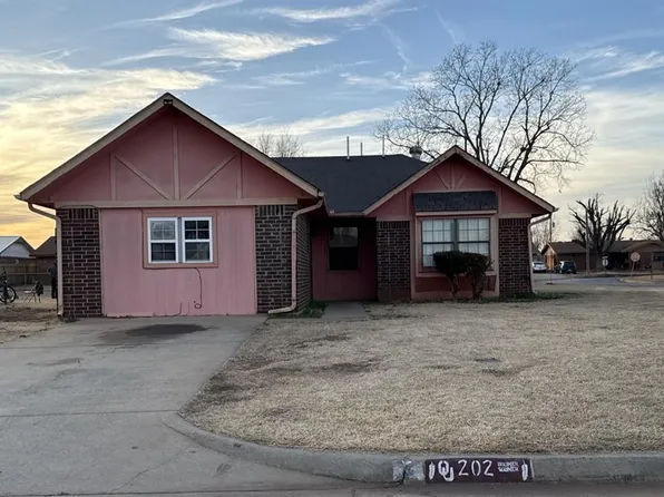 202 Redbud Dr, Anadarko, OK 73005