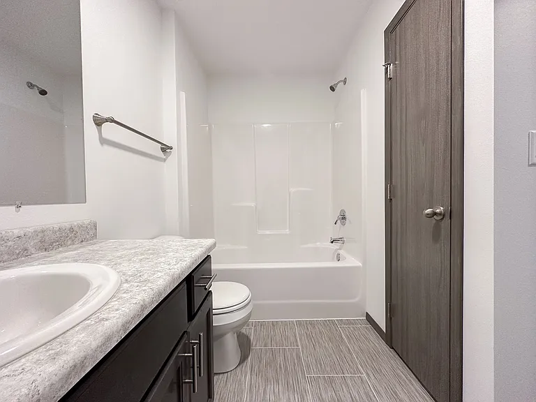 Willows East Commons — Photo 24