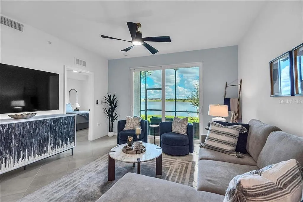 2 bed, 2.0 bath, 1120 sqft, $2,500 — Photo 4