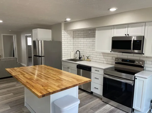 2000 W Van Dorn St, Lincoln, NE 68522