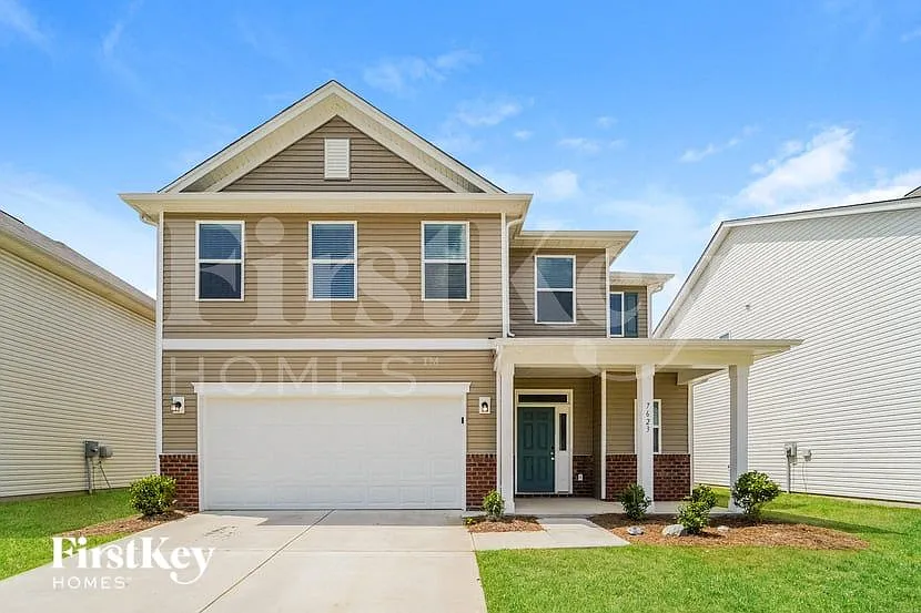 4 bed, 2.5 bath, 2106 sqft, $2,580 — Photo 1