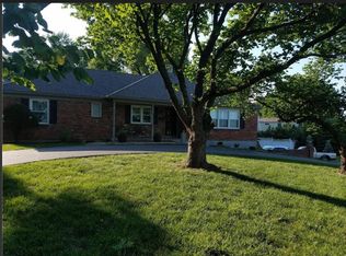 5500 W 92nd Pl, Overland Park, KS 66207