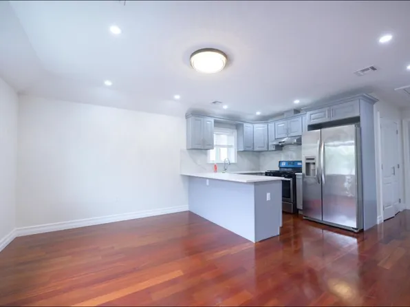 4000 Utopia Pkwy Floor 2, Flushing, NY 11358