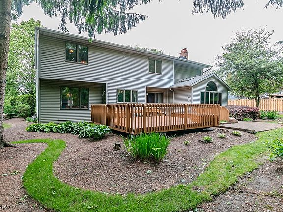 5th image of 6036 Whiteford Dr