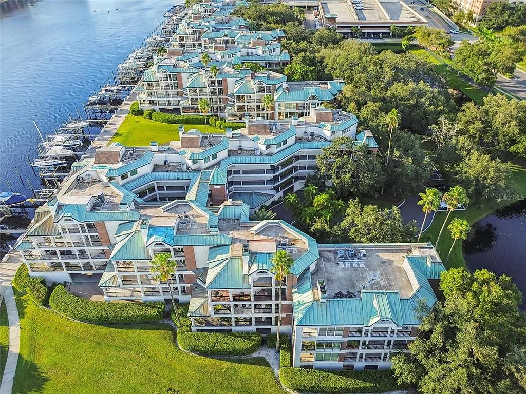 Building Photo - 941 Seddon Cove Way