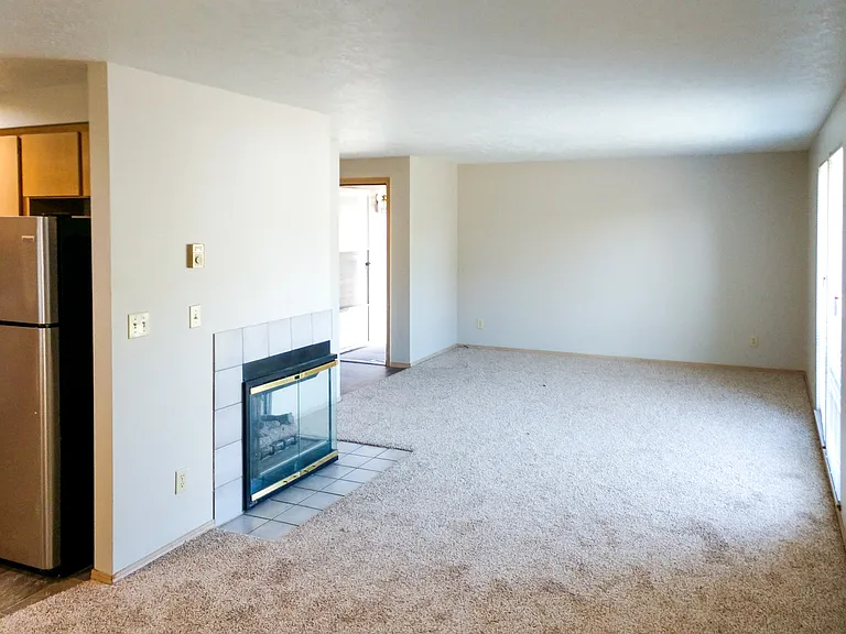 138 Hazelbrook Dr N #138 — Photo 8