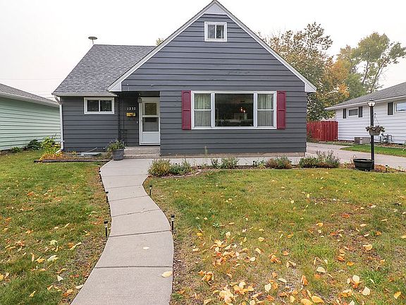 3rd image of 1232 15th St N