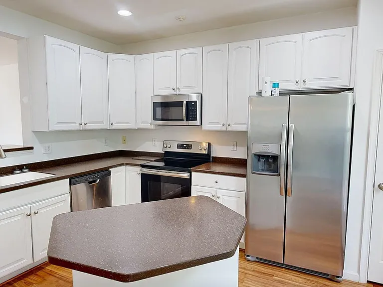 60 River Ln — Photo 5