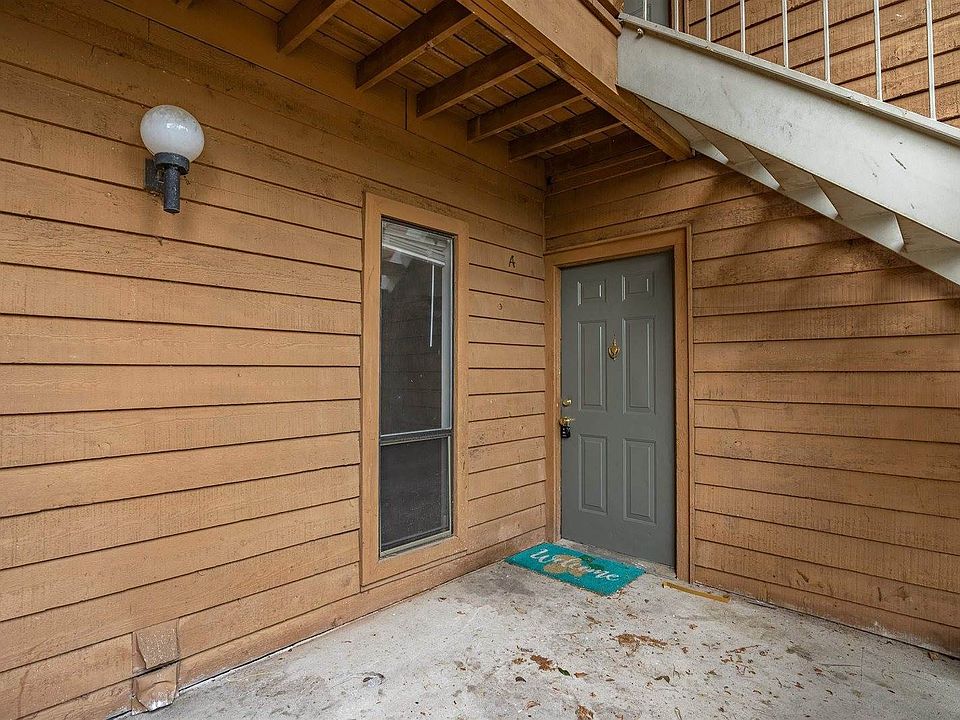 1st image of 207 Weddell St APT 1A