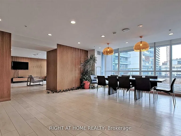 295 Adelaide St W #722 — Photo 12