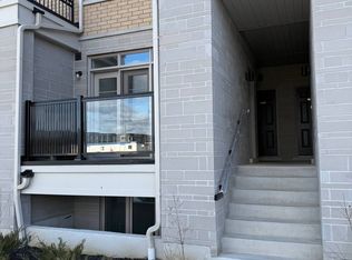 123 Palmers Sawmill Rd #1655, Pickering, ON L1X 0H9