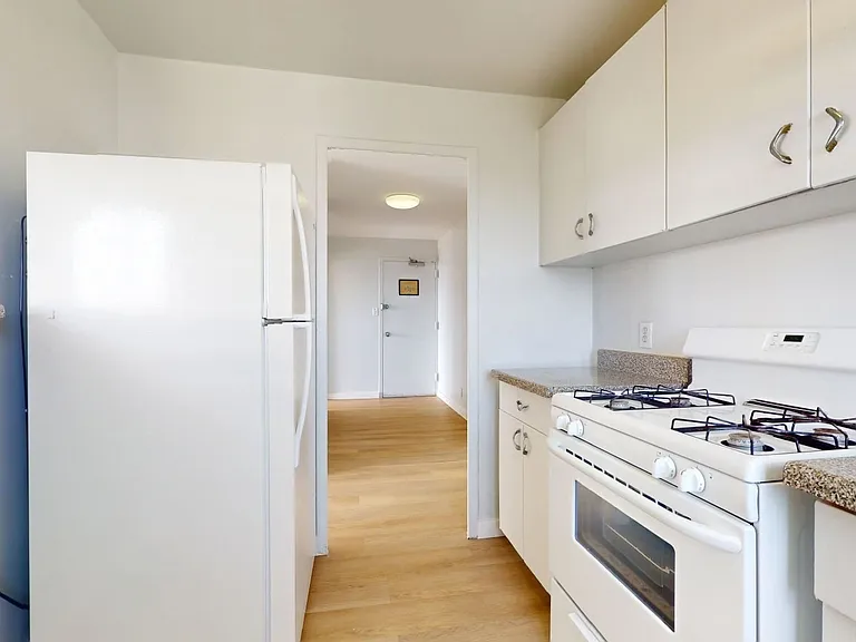 Lake Meadows Apartments — Photo 262