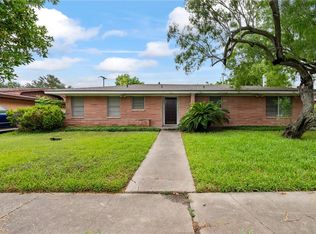 921 Barracuda Pl, Corpus Christi, TX 78411