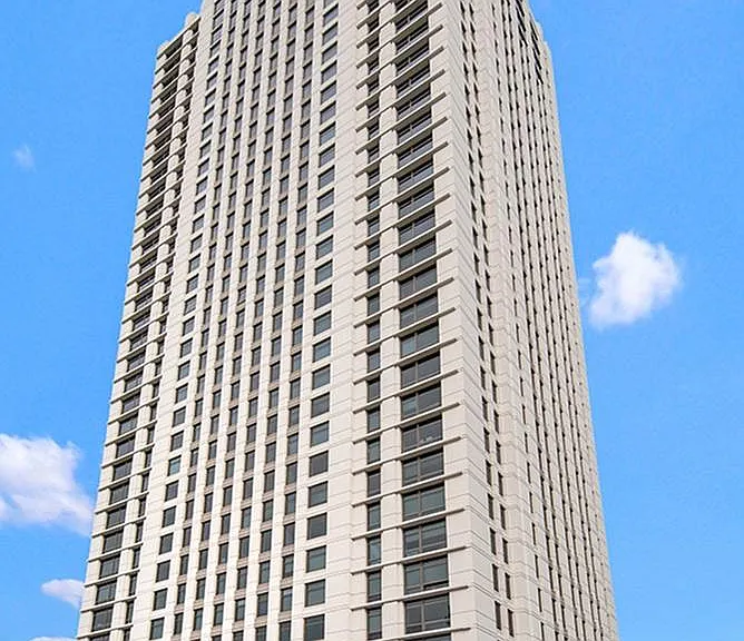 Echelon Chicago towers over Desplaines Street