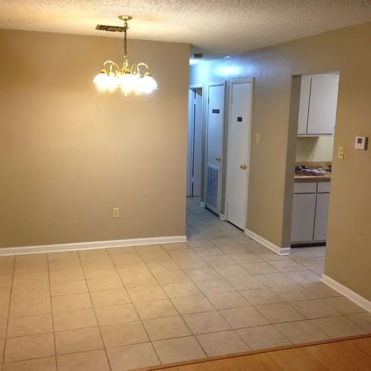 6940 Alma St — Photo 3