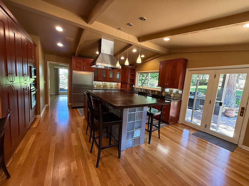 Cooks custom kitchen