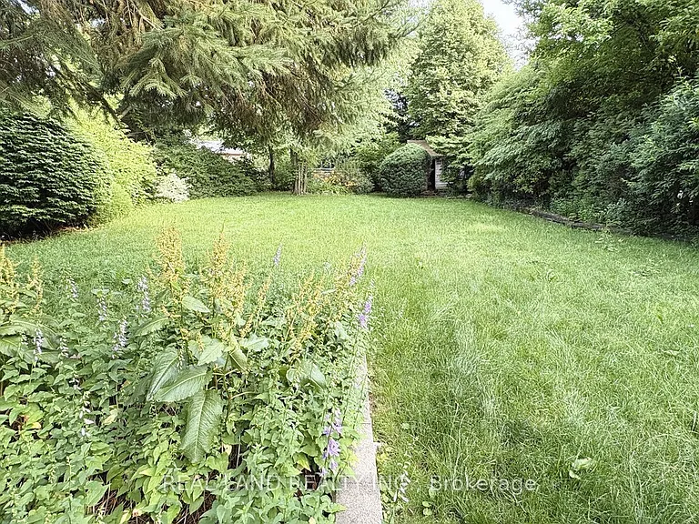 53 Lloydminster Cres — Photo 24