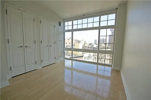 Rented by Lucien Perry | media 6