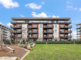 2500 Hackett Cres #402, Central Saanich, BC