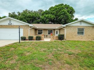 5712 Lake Grove Dr, Lakeland, FL 33809