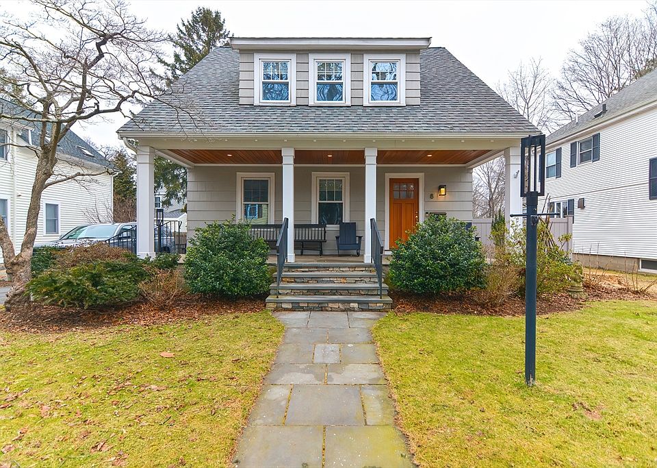 1st image of 8 Damien Rd