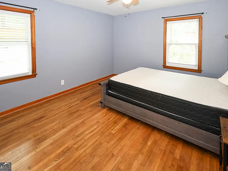 2218 Dodson Dr — Photo 13