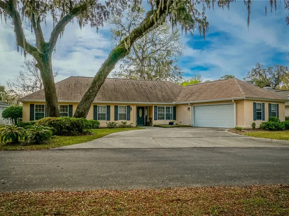 12 Wimbledon Ct, Saint Simons Island, GA 31522