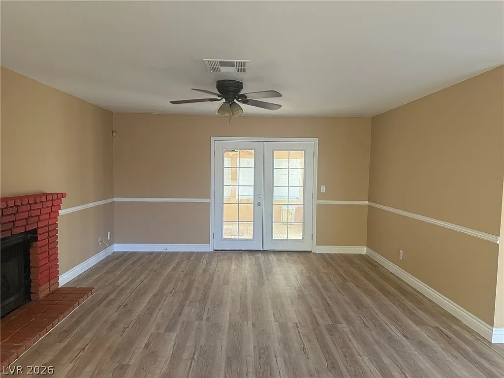 3 bed, 2.0 bath, 1253 sqft, $1,900 — Photo 3