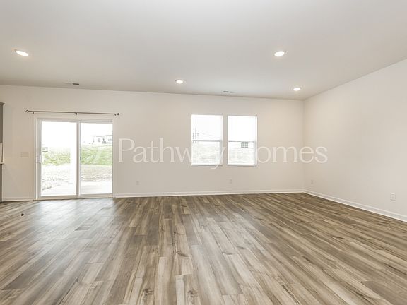 3rd image of 3833 Kindler Ct