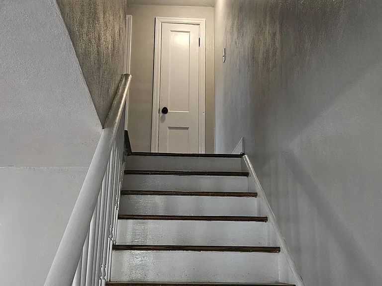 1044 George Washington Hwy N — Photo 12