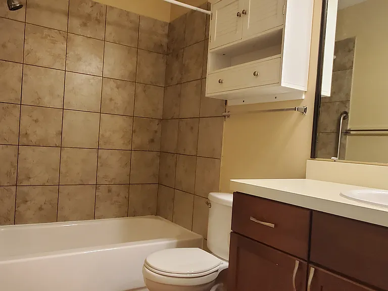 247 Aqueduct Dr — Photo 5