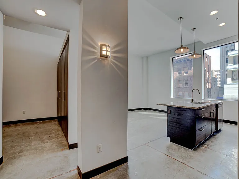 Vandever Lofts — Photo 11