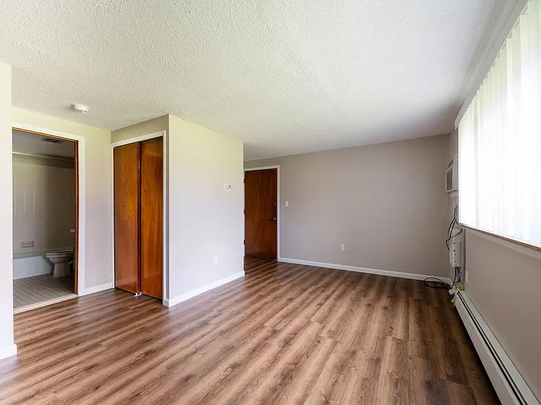 Camelot Village Apartments — Photo 7