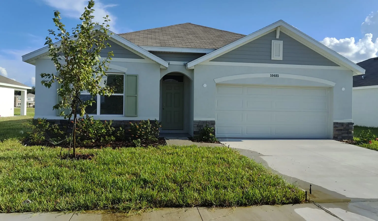4 bed, 1826 sqft, $2,690 — Photo 2