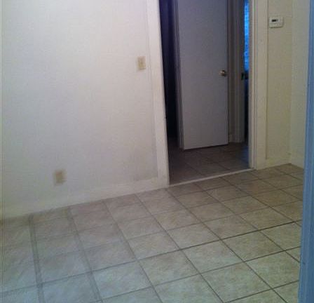 Dining area into kitchen