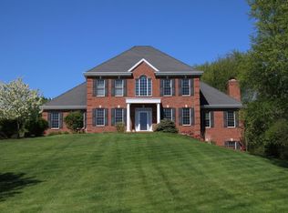 371 Legend Vw, Wales, WI 53183