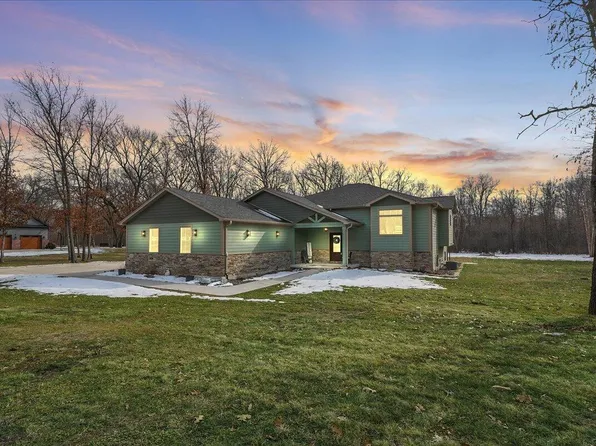 8183 Old Oak Dr, Demotte, IN 46310