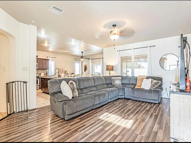 3848 Loma Jacinto Dr — Photo 4