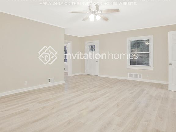 4th image of 195 Woods Dr NE