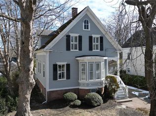 5 Howe St, Bristol, RI 02809