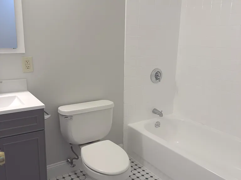 21 Harold St #2 — Photo 11