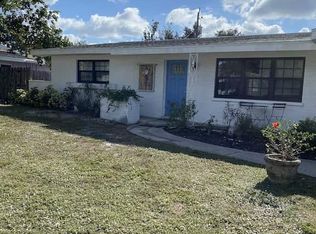 2434 Bridgewater Ln, Sarasota, FL 34231