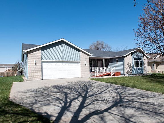 2nd image of 3411 Westmoor Dr