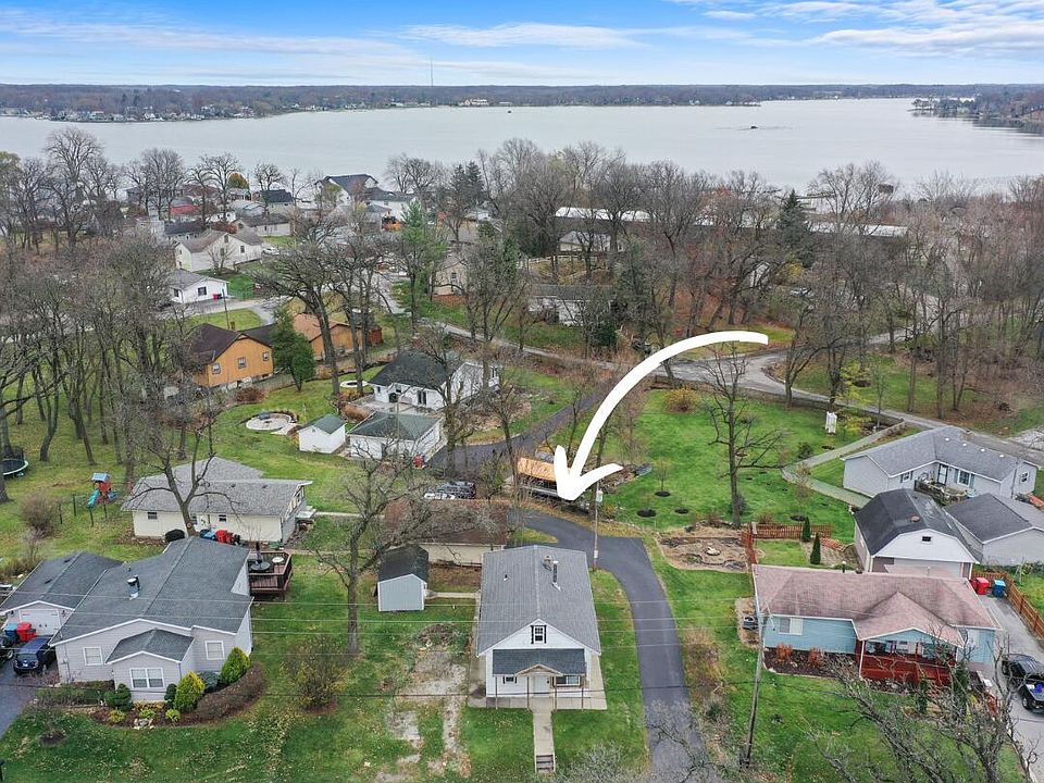 1st image of 13153 NW Lake Shore Dr