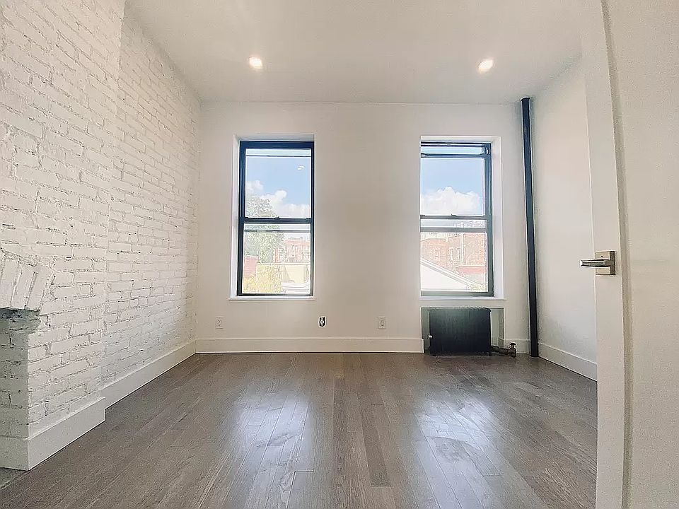 1st image of 78 Christopher St APT 8